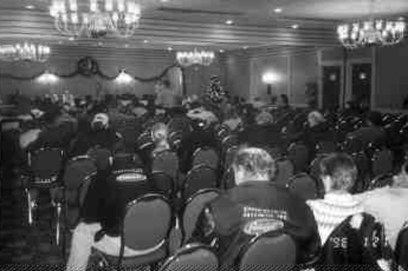 LOSING FAITH: There were more empty seats than warm bodies at this NTA rally on the eve of the federal election, suggesting truckers are growing weary of the fight against high fuel prices.(Photo by Frank Condron)