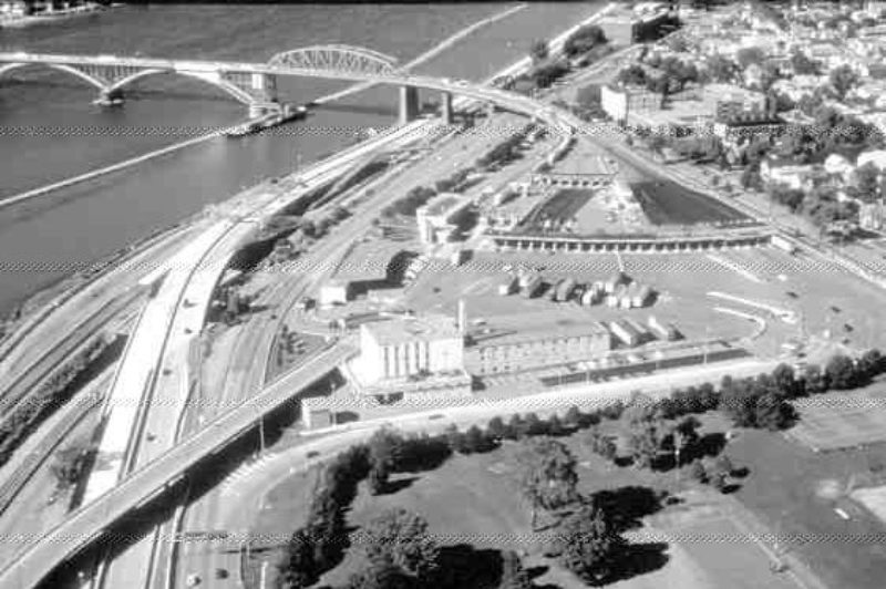 GATEWAY: Buffalo's side of bridge.