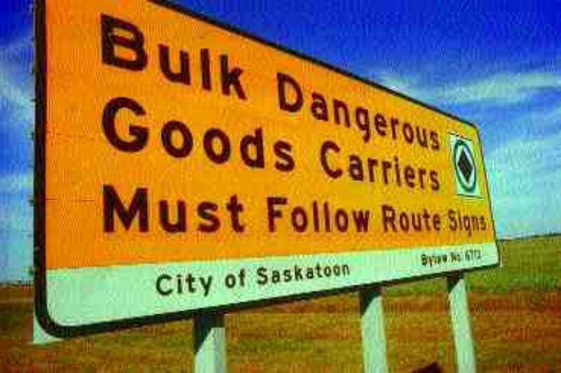 CLEAR SIGN: Clear regs minimize the chance for error.