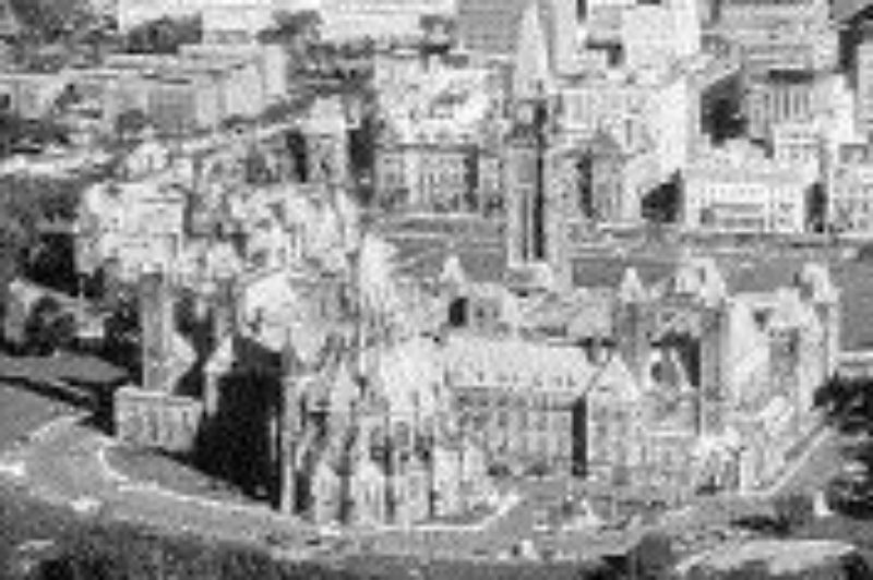 Alliance lays siege on feds (December 01, 2001) article image