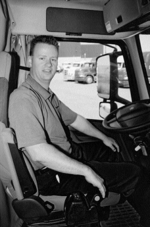 SIMPLIFIED: ArvinMeritor's Jeff Habke demonstrates the FreedomLine before letting us take it for a spin.Photo by James Menzies