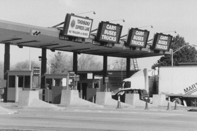BORDER BLUES: Everyone knows border backups are costly, but the Ontario Chamber of Commerce has attached an actual price tag to the delays.
