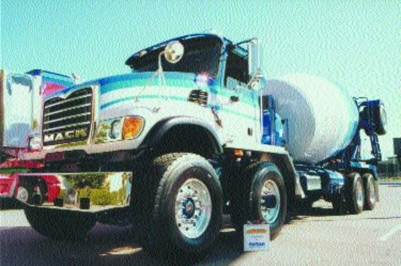 MIXING IT UP: Raydan's Air Link tandem front suspension may be a popular spec in the mixer market.Photo by James Menzies