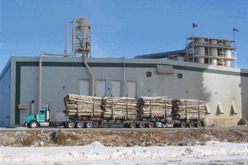 TRIPLE PLAY: Knelsen Sand and Gravel maximizes payload using tri-drives.