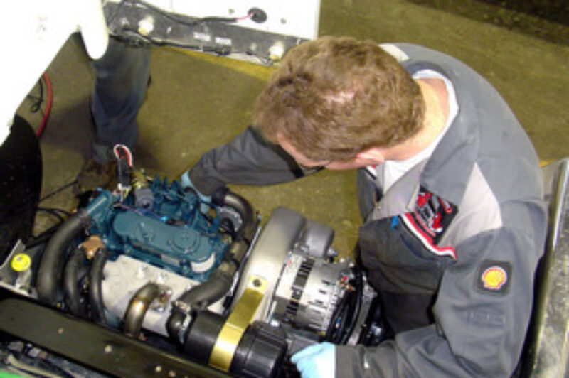 Company fleet technicians can learn how to install and do most repairs on the Willis APU under a special purchasing program available from Auxiliary Power Dynamics.