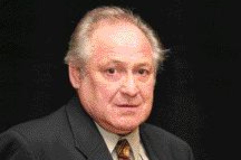 HALL OF FAMER: Leonard Long, driver for Kraft Foods, was one of three new inductees into the PMTC driver Hall of Fame. He received the award at a special luncheon during the PMTC annual convention.