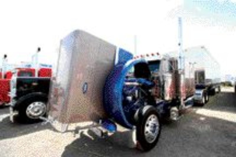 BEST IN SHOW: This 2003 Pete 379 won the Best in Show - Working class at the Alberta Big Rig Weekend.