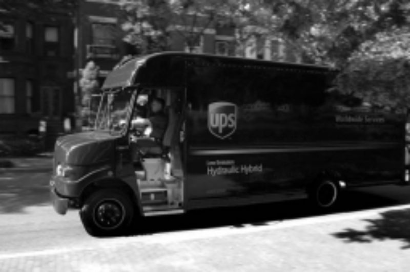 EARLY ADOPTERS: UPS is the first company to purchase hydraulic hybrid delivery vehicles such as this one.