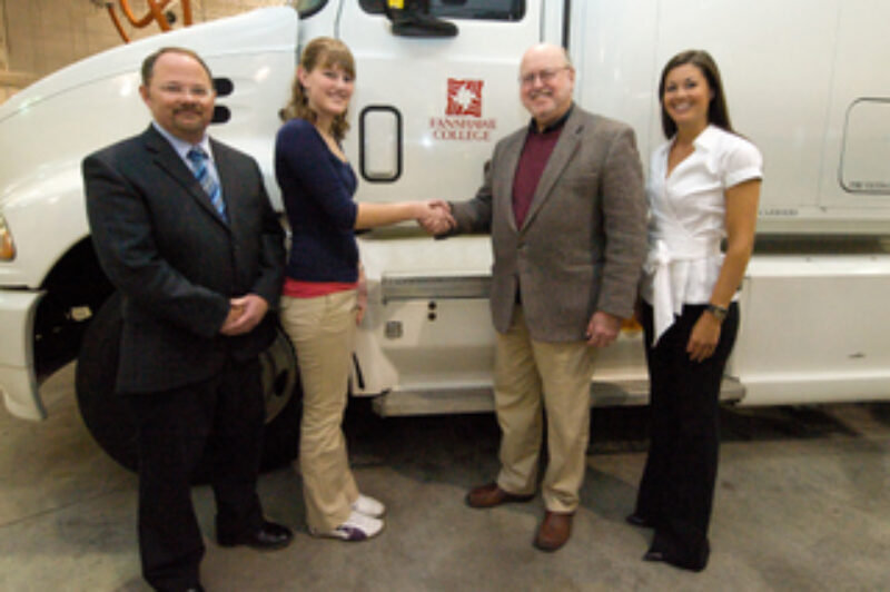Julianne Bouwhuis receives her scholarship from Al Tucker of the HDDC. Also pictured is Rob Gorrie of Fanshawe College (far left) and Kim Melanson of Shell Canada (far right).