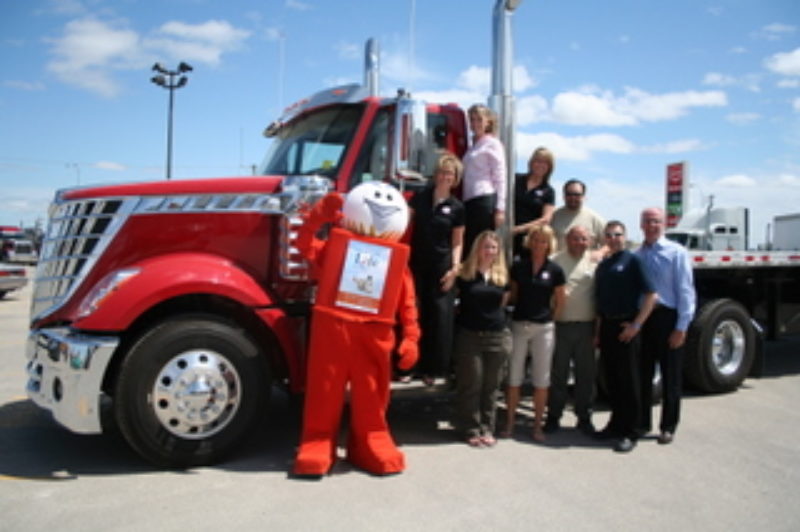 The Maxim Challenge for Life Team includes: TOP ROW (from left) Jan Shute, Meghan Furst, Maggie Makodanski, Will Dunbar. BOTTOM ROW (from left): Challenge for Life Mascot (Aaron Nienhuis), Janice Hazelton, Maili Wiechern, Mike Bodner, Mark Carlson, Doug Harvey (missing: Val Kolson).