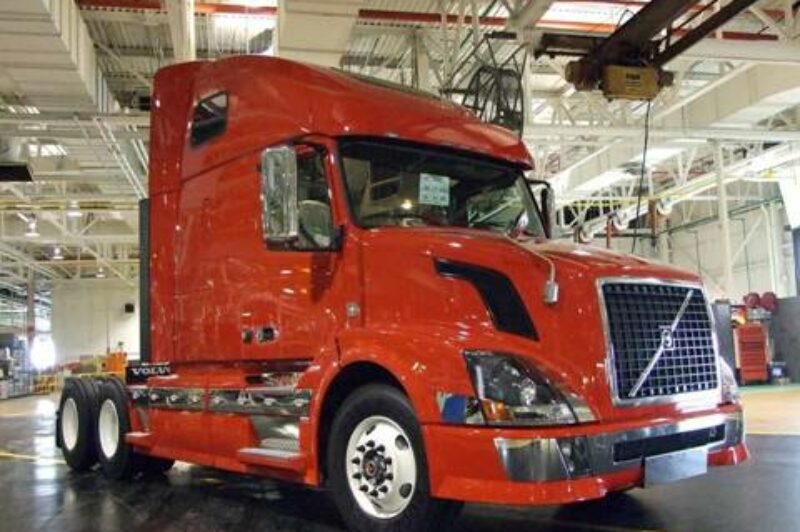 This Volvo VN is the first production intent truck Volvo has produced to EPA2010 emissions standards.