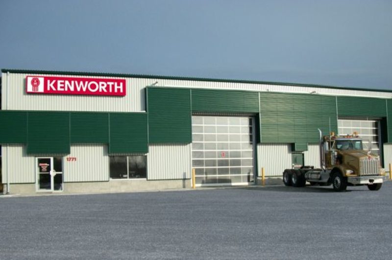 The new Kenworth dealer is located just off the Trans-Canada Hwy. in Val D'or, Que.