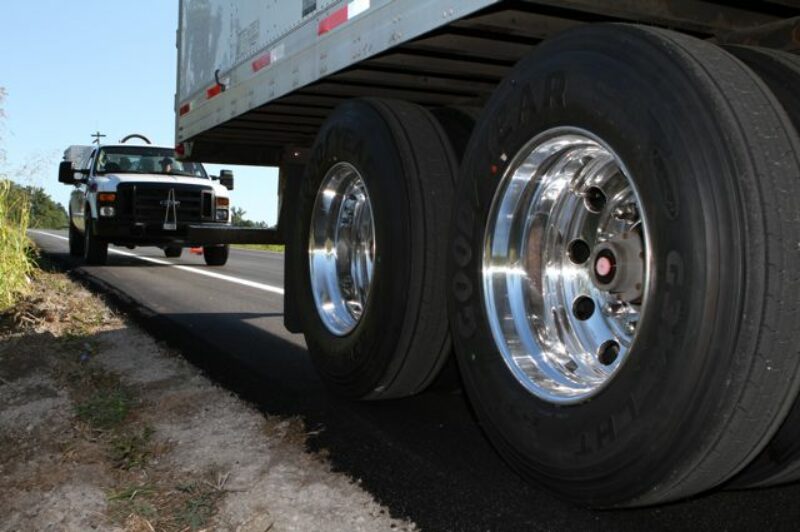 A fleetHQ dealer responds to a customer roadside service call. Goodyear claims it offers the fastest 