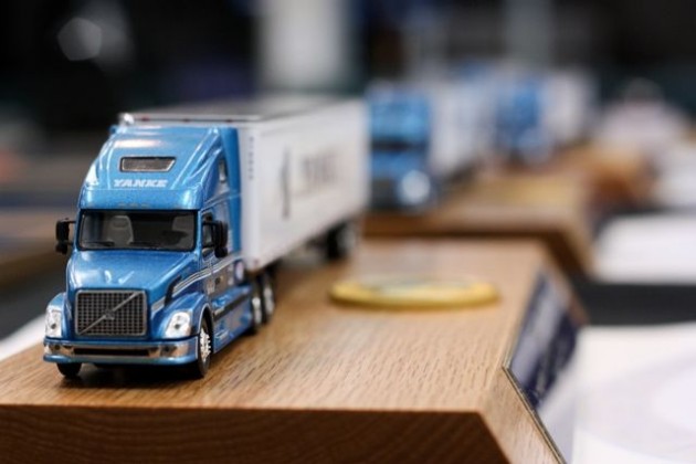Yanke Group recently rewarded some of its longest-serving drivers and staff members.