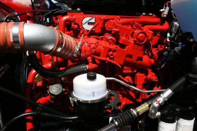 ISX 12G is the recently released Cummins Westport 12-litre based on the 11.9 litre ISX. The engine is perceived to be the key to widespread over-the-road natural gas adoption.