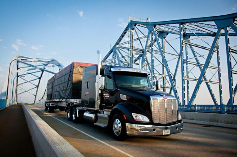 TMC Transportation has ordered 1,500 Peterbilt trucks with lightweight Dana Spicer axles.