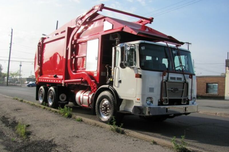 An Autocar Xpeditor truck.