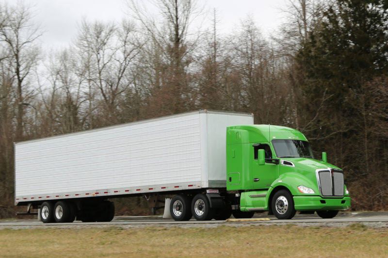 Kenworth’s T680 now available in lightweight configuration article image