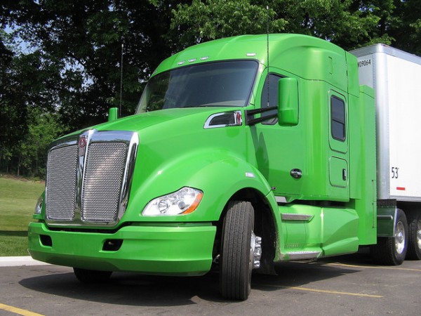 KW T680 nat gas alternate text for this image