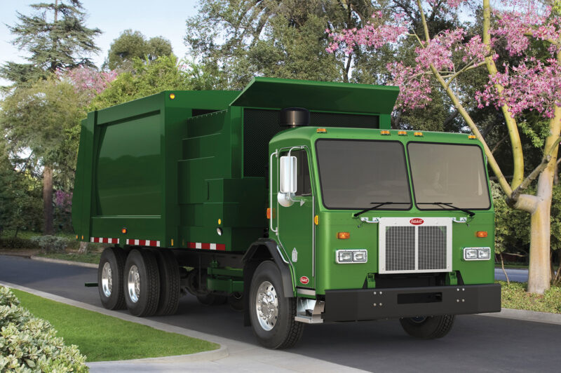 Peterbilt introduces new refuse truck  article image
