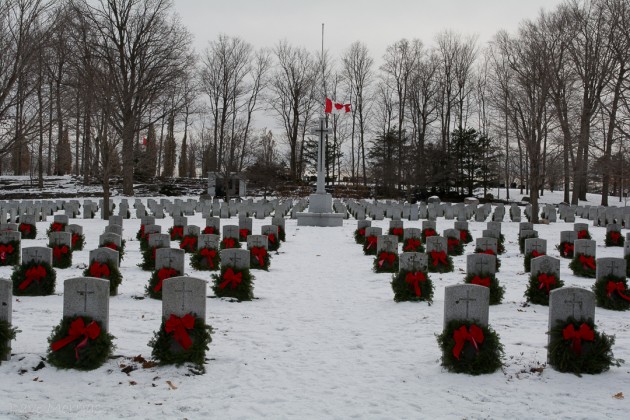 Wreaths-2014-121 alternate text for this image