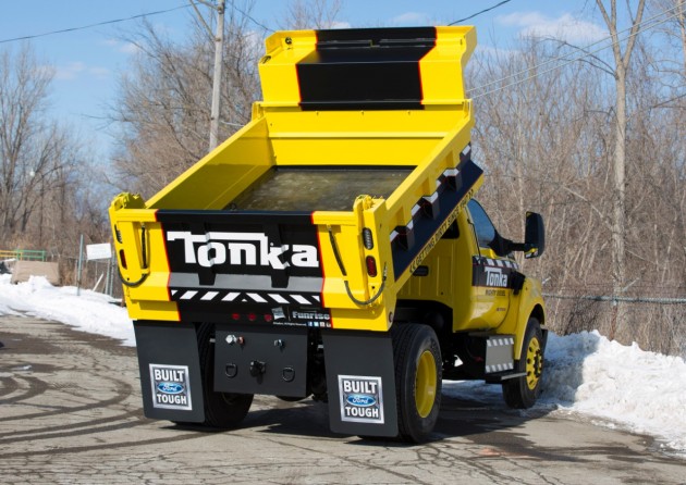 FordF750-Tonka_05_HR alternate text for this image