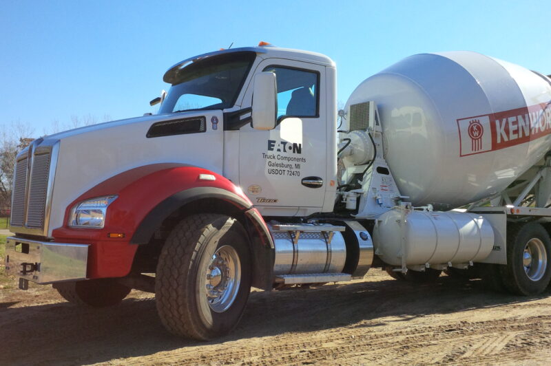 EATON ULTRASHIFT PLUS OFFERS BETTER LOW-SPEED MANEUVERABILITY article image