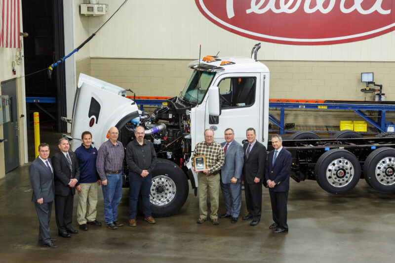 Peterbilt installs first production Paccar MX-11 engine article image