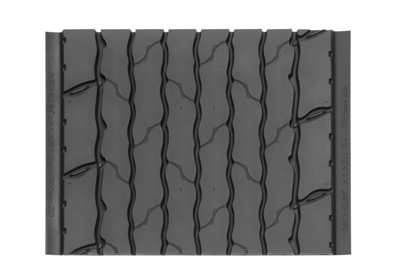 Michelin introduces new wide-base retread for refuse applications article image