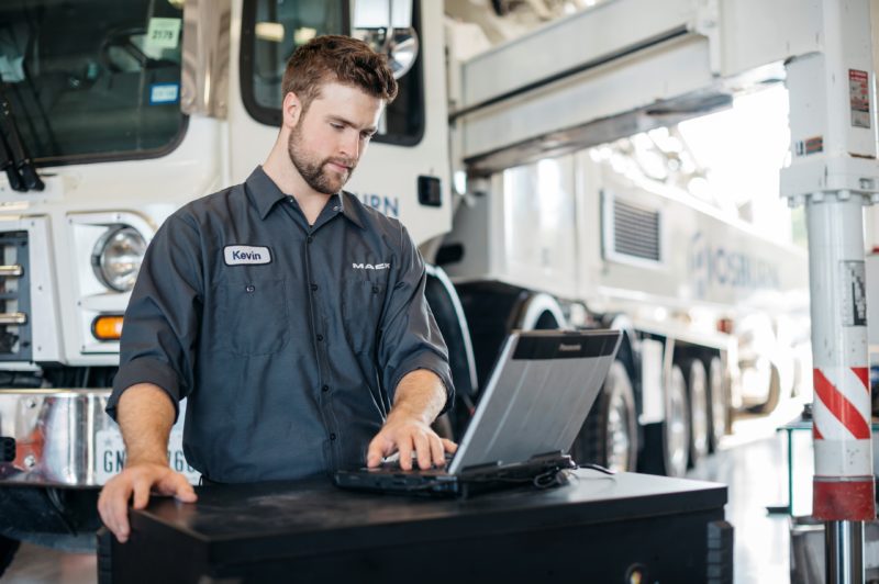 Mack, Volvo Uptime Centers seeing impressive benefits article image