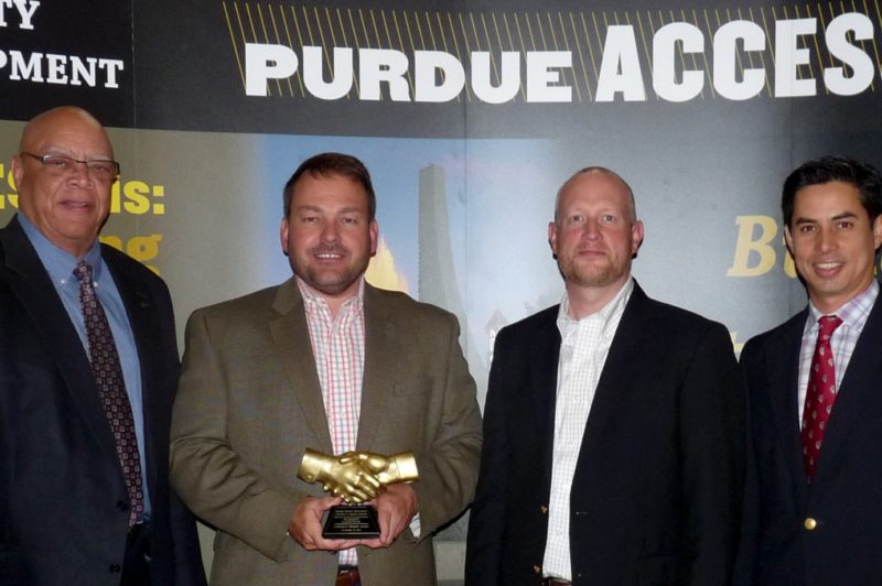 Wabash National receives award for supporting diversity article image