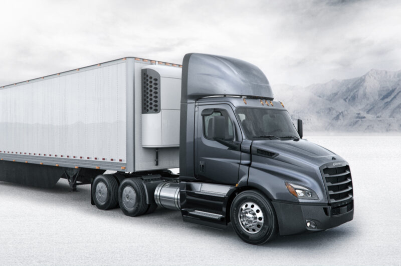 Freightliner's new Cascadia in production article image