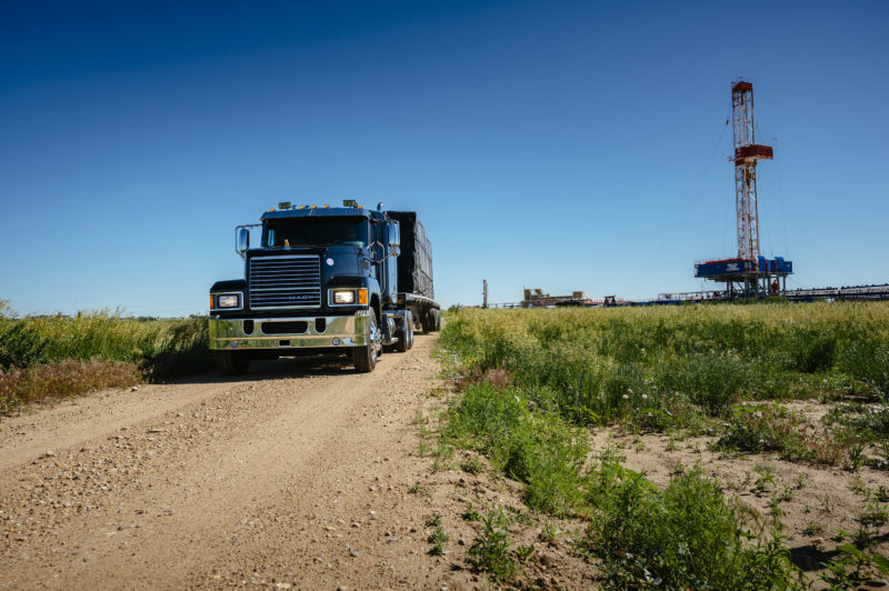 Mack introduces 16,000-lb front axle article image