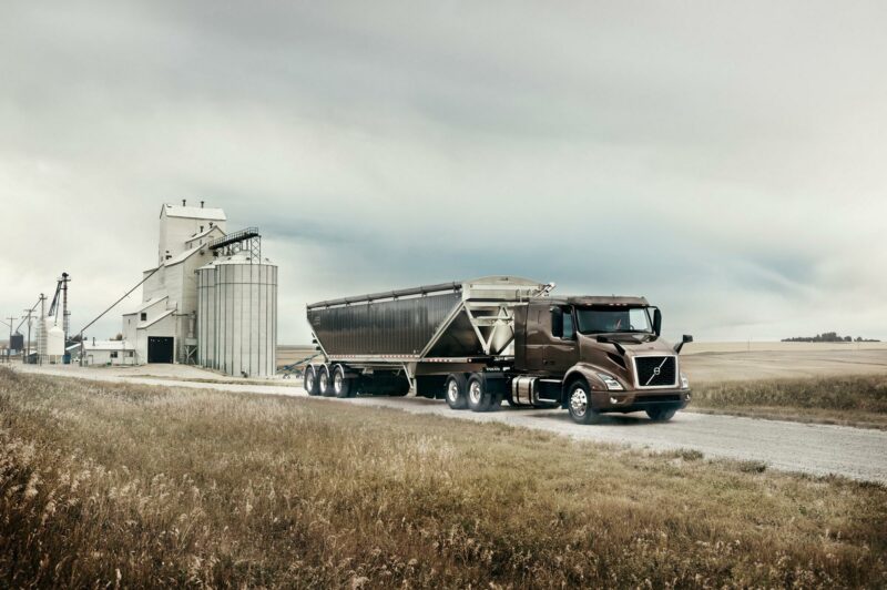 Volvo debuts new VNR regional truck at ExpoCam article image