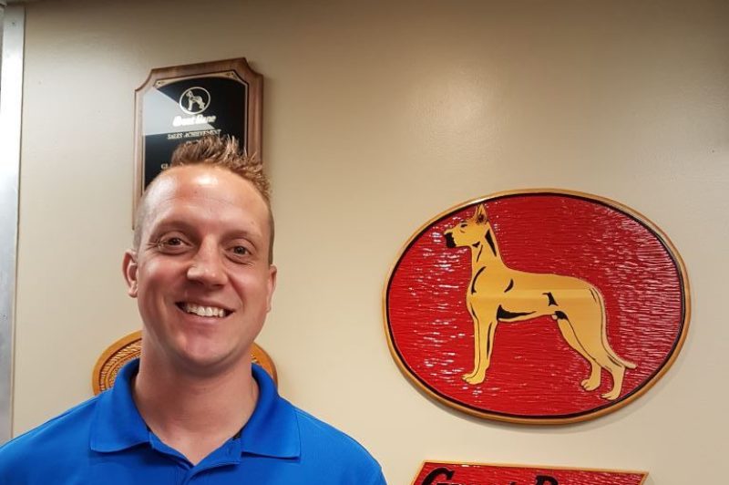 Glasvan Great Dane hands out awards for sales excellence article image