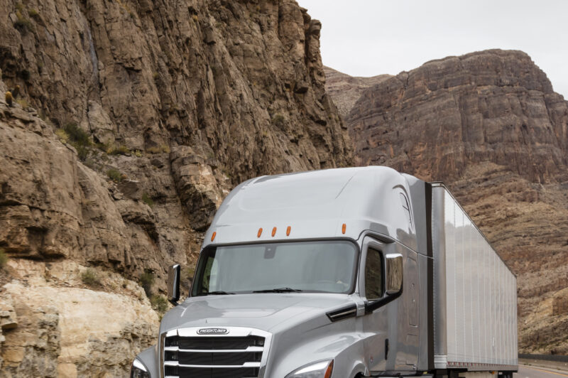 New Cascadia driving higher penetration of proprietary components article image