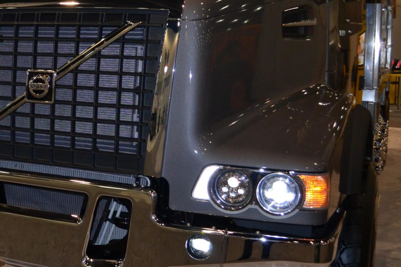 Volvo brings new LED headlights to VHD article image