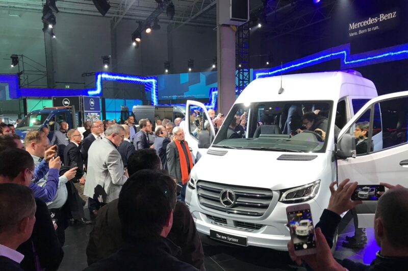 Mercedes-Benz reveals new Sprinter article image