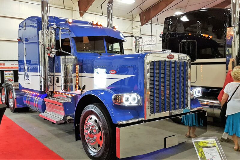 Full speed ahead for B.C. trucking industry article image