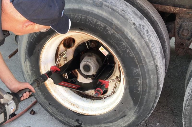 RimWit loosens seized wheels article image