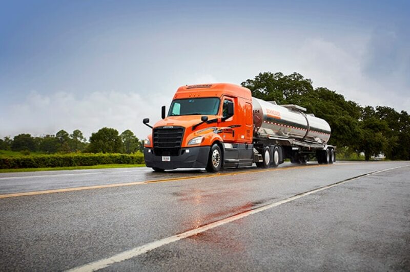 Schneider celebrates 50 years in bulk article image