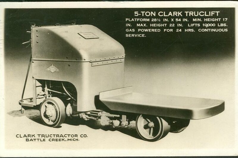 Clark Tructractor