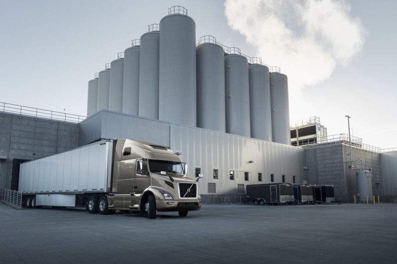 Volvo expands VNR lineup article image