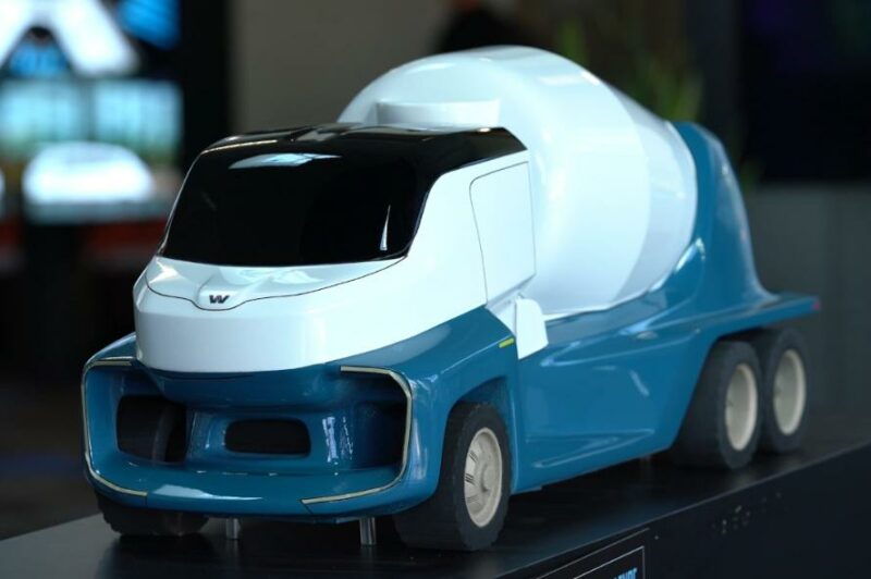 Design students consider future of vocational trucks article image