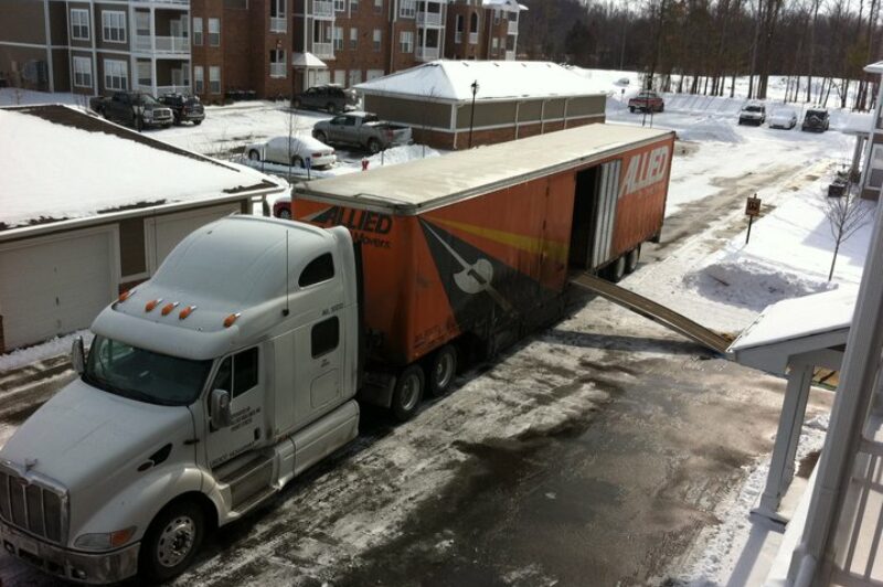 Allied Van Lines Creates Moving Industry Scholarships article image