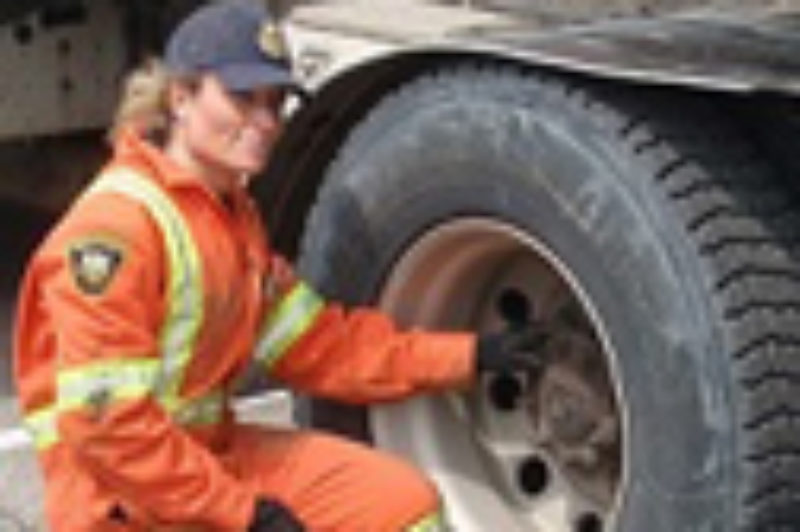 Can Trucking Be More Attractive to Women? article image