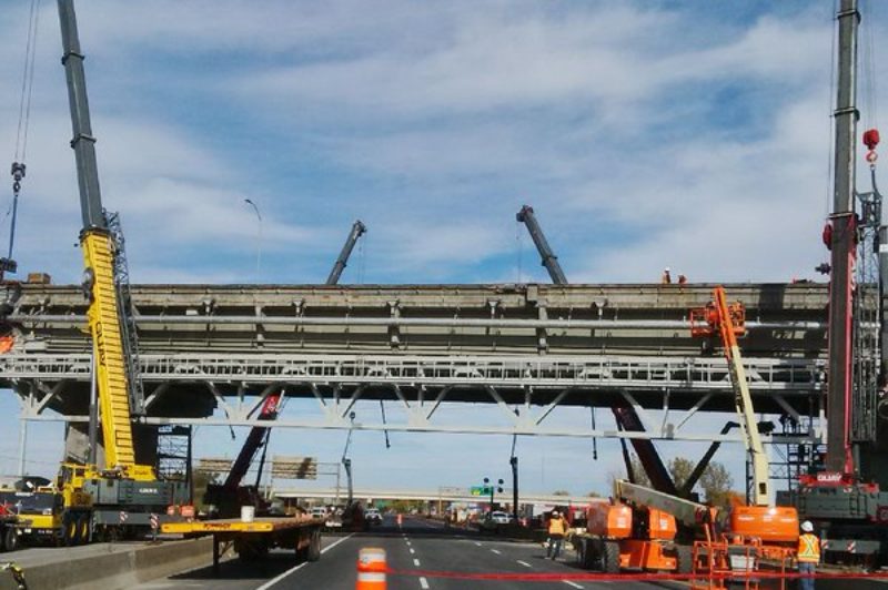 Champlain Bridge Lane Closures, Detours This Weekend article image