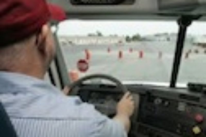 FMCSA seeks comment on entry-level driver training article image