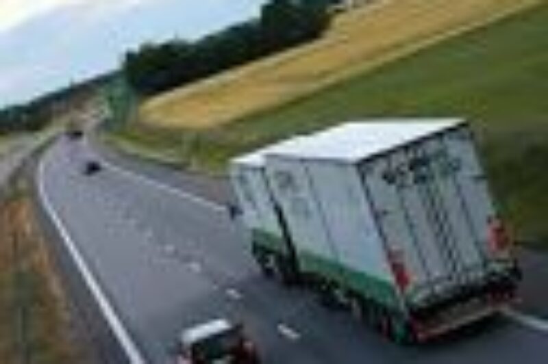 More Regs for Ontario's Truck Driver Licensing article image