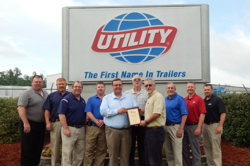Low 'DART' Rate Leads Utility Trailer to Receive Award article image